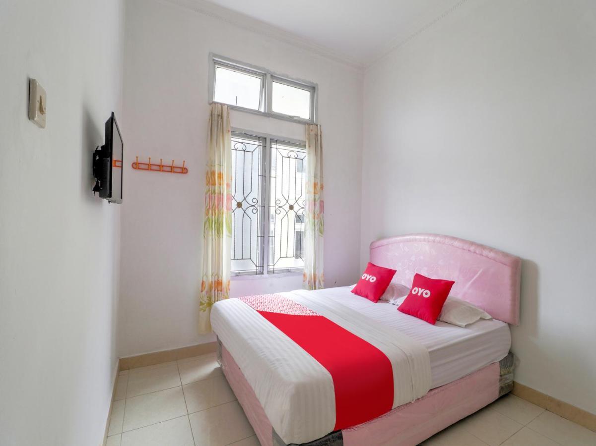 Oyo 2997 Grand Suites Palace 2 Sindanglaya Zewnętrze zdjęcie