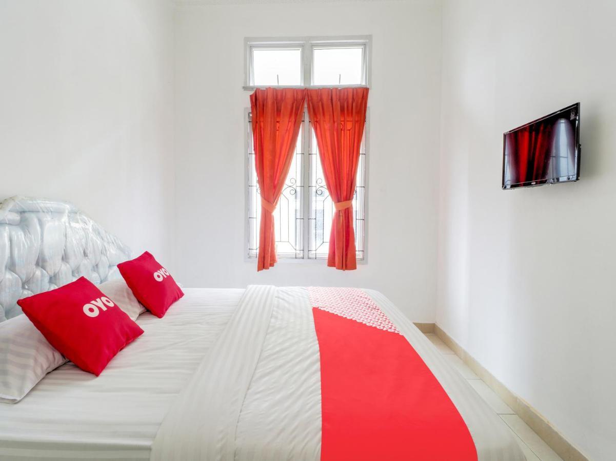 Oyo 2997 Grand Suites Palace 2 Sindanglaya Zewnętrze zdjęcie